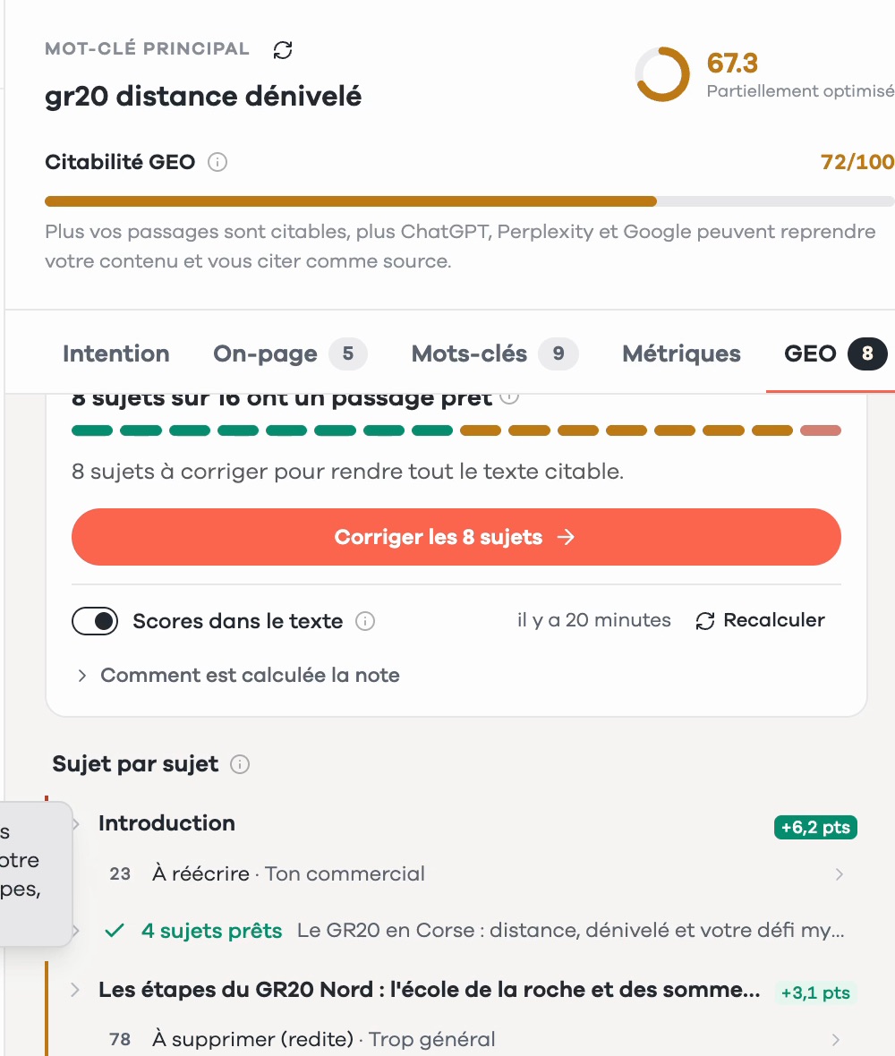 Capture recadrée et anonymisée du panneau GEO de SEOQuantum : score 72 sur 100, sujets à corriger et recommandations situées dans le texte.